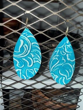 Handmade Teardrop Blue Pattern Earrings